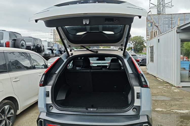Used GAC Trumpchi EMKOO 2022 1.5T Supernova Pro Edition Trunk