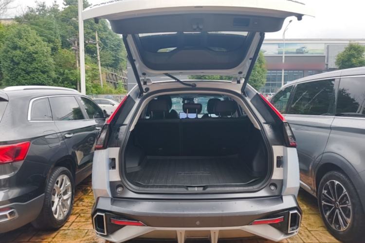 Used GAC Trumpchi EMKOO 2022 1.5T Supernova Pro Edition Trunk