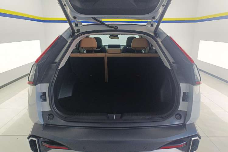Used GAC Trumpchi EMKOO 2022 1.5T Supernova Max Edition Trunk