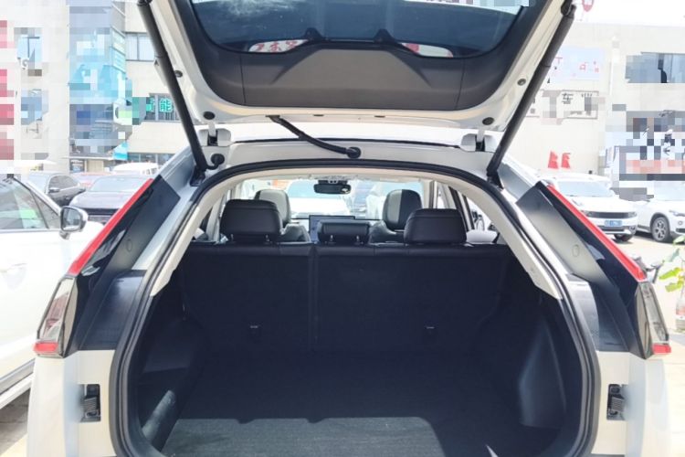 Used GAC Trumpchi EMKOO 2022 2.0 ATK TwinStar Max Edition Trunk