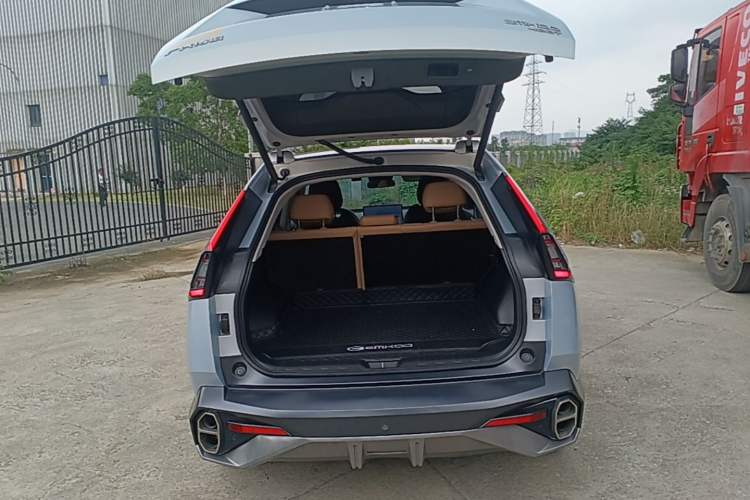 Used GAC Trumpchi EMKOO 2022 2.0T Neutron Star Pro Edition Trunk
