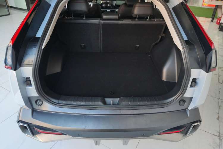 Used GAC Trumpchi EMKOO 2022 1.5T Supernova Max Edition Trunk
