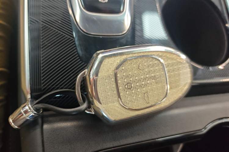 Used GAC Trumpchi EMKOO 2022 1.5T Supernova Pro Edition Vehicle Key