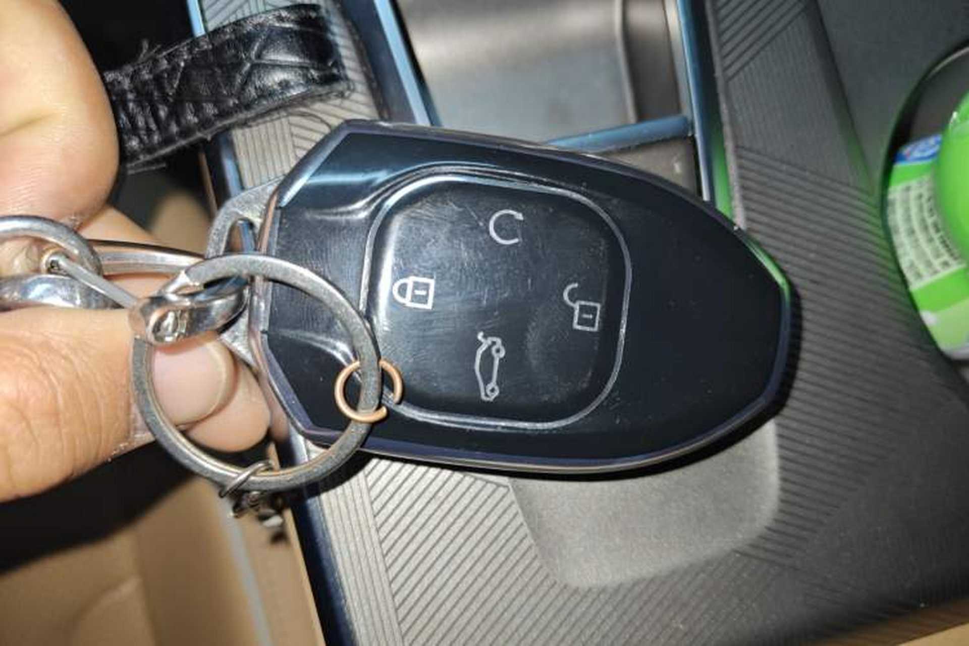 Used GAC Trumpchi EMKOO 2022 1.5T Supernova Max Edition Vehicle Key