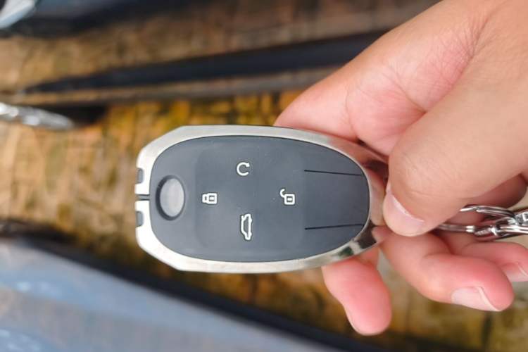 Used GAC Trumpchi EMKOO 2022 1.5T Supernova Pro Edition Vehicle Key