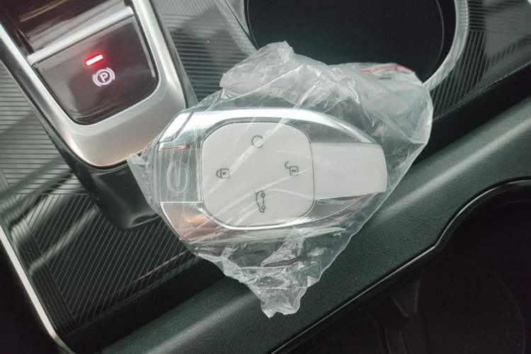 Used GAC Trumpchi EMKOO 2022 1.5T Supernova Max Edition Vehicle Key