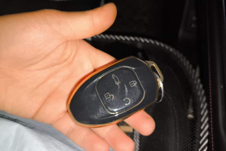 Used GAC Trumpchi EMKOO 2022 1.5T Supernova Pro Edition Vehicle Key