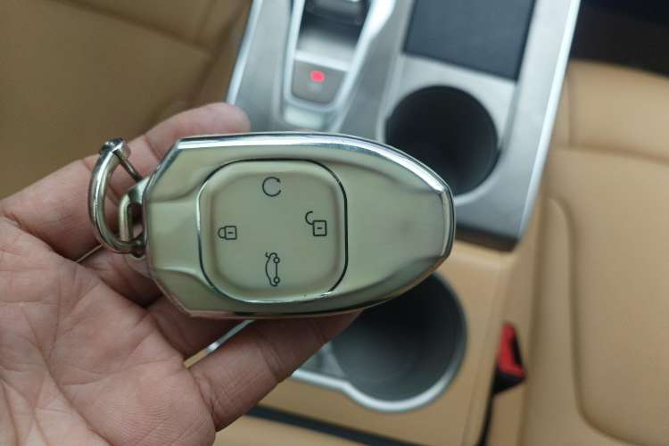 Used GAC Trumpchi EMKOO 2022 1.5T Supernova Max Edition Vehicle Key
