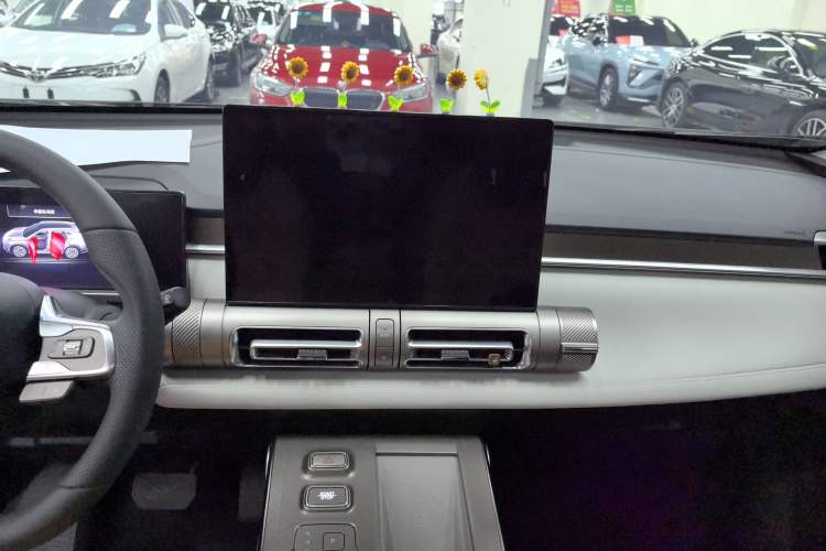 Used GAC Trumpchi EMKOO 2022 1.5T Supernova Pro Edition Audio And AC Panel