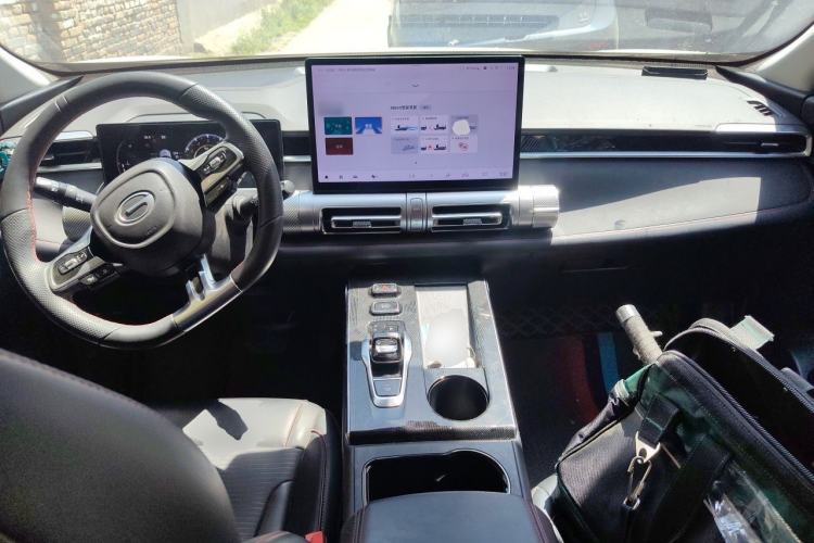 Used GAC Trumpchi EMKOO 2022 1.5T Supernova Pro Edition Center Console