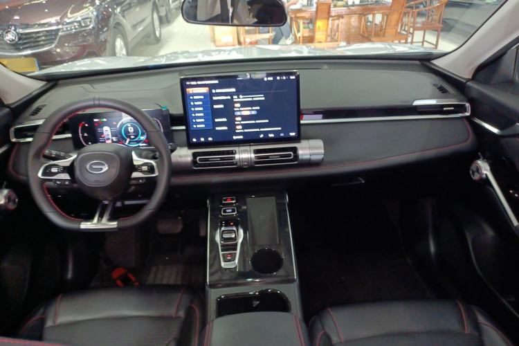 Used GAC Trumpchi EMKOO 2022 1.5T Supernova Pro Edition Center Console