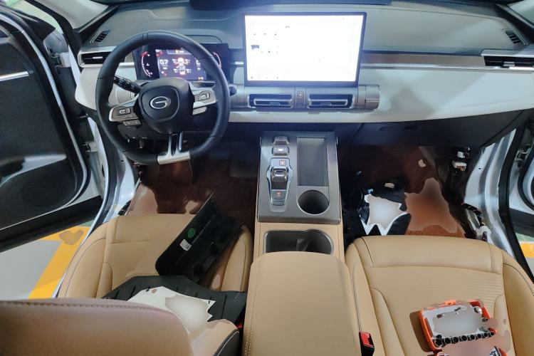 Used GAC Trumpchi EMKOO 2022 1.5T Supernova Pro Edition Center Console