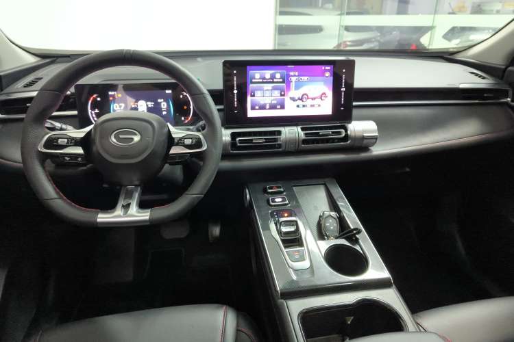 Used GAC Trumpchi EMKOO 2022 1.5T Supernova Edition Center Console