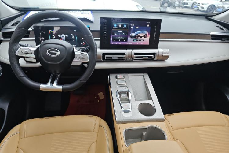 Used GAC Trumpchi EMKOO 2022 2.0 ATK Gemini Edition Center Console