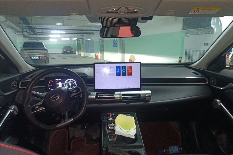 Used GAC Trumpchi EMKOO 2022 1.5T Supernova Pro Edition Center Console