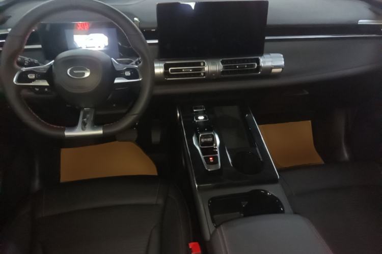 Used GAC Trumpchi EMKOO 2022 1.5T Supernova Edition Center Console