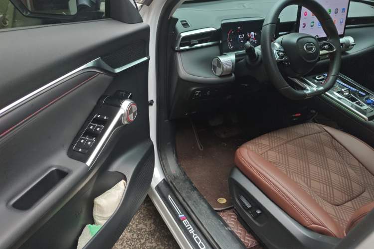 Used GAC Trumpchi EMKOO 2022 1.5T Supernova Pro Edition Driver Seat