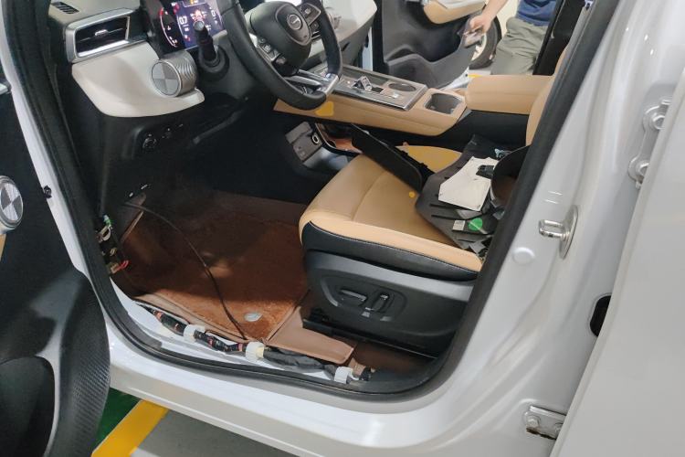 Used GAC Trumpchi EMKOO 2022 1.5T Supernova Pro Edition Driver Seat