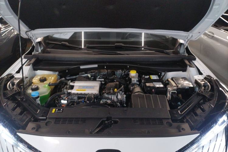Used GAC Trumpchi EMKOO 2022 1.5T Supernova Pro Edition Engine Bay
