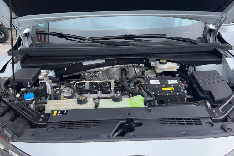Used GAC Trumpchi EMKOO 2022 2.0 ATK TwinStar Pro Edition Engine Bay