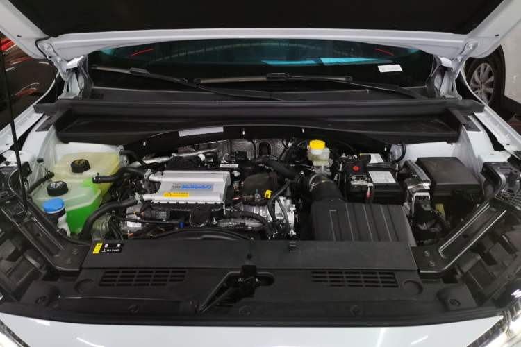 Used GAC Trumpchi EMKOO 2022 1.5T Supernova Pro Edition Engine Bay