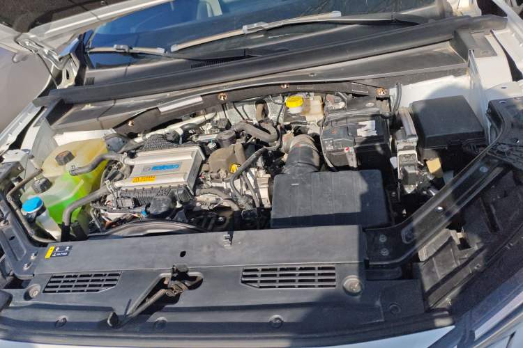 Used GAC Trumpchi EMKOO 2022 1.5T Supernova Edition Engine Bay