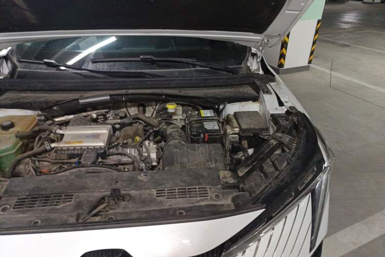 Used GAC Trumpchi EMKOO 2022 1.5T Supernova Pro Edition Engine Bay Left