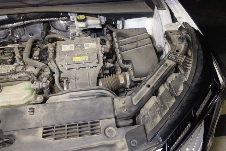 Used GAC Trumpchi EMKOO 2022 2.0 ATK Gemini Edition Engine Bay Left