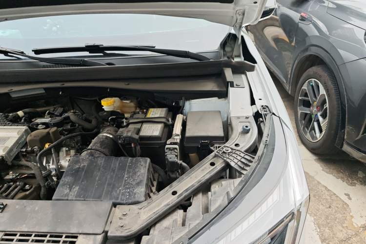 Used GAC Trumpchi EMKOO 2022 1.5T Supernova Pro Edition Engine Bay Left