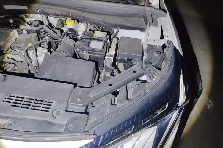 Used GAC Trumpchi EMKOO 2022 1.5T Supernova Pro Edition Engine Bay Left