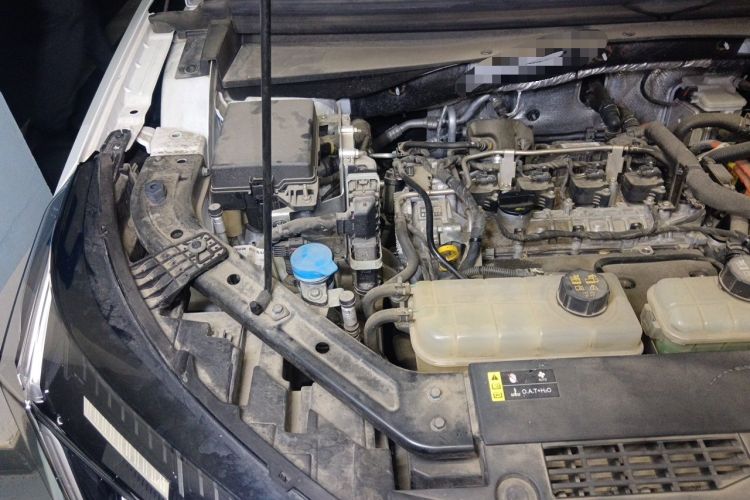 Used GAC Trumpchi EMKOO 2022 2.0 ATK Gemini Edition Engine Bay Right