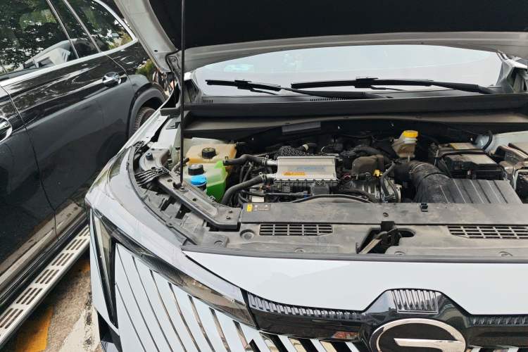 Used GAC Trumpchi EMKOO 2022 1.5T Supernova Pro Edition Engine Bay Right