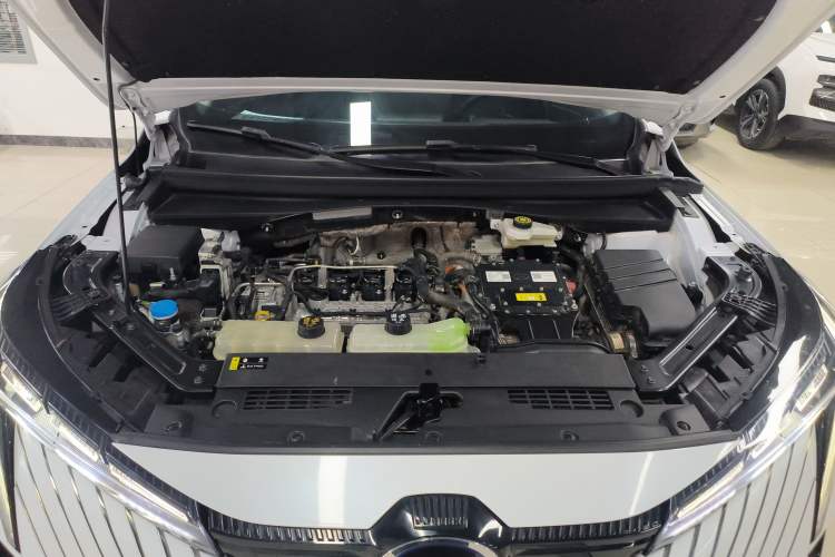 Used GAC Trumpchi EMKOO 2022 2.0 ATK TwinStar Pro Edition Engine Bay