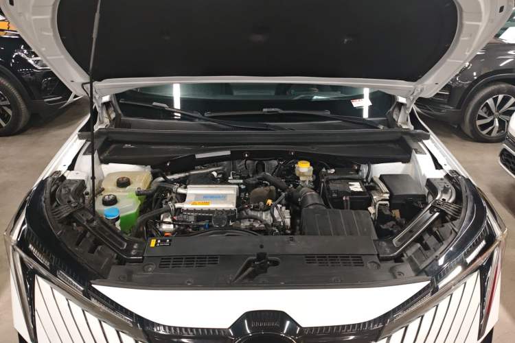 Used GAC Trumpchi EMKOO 2022 1.5T Supernova Edition Engine Bay