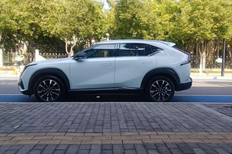 Used GAC Trumpchi EMKOO 2022 2.0 ATK TwinStar Max Edition Exterior 2