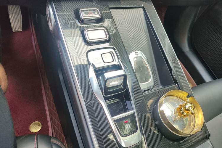 Used GAC Trumpchi EMKOO 2022 1.5T Supernova Pro Edition Gear Lever