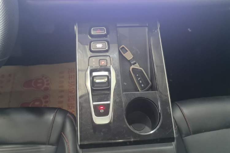 Used GAC Trumpchi EMKOO 2022 1.5T Supernova Pro Edition Gear Lever