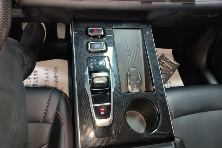 Used GAC Trumpchi EMKOO 2022 2.0 ATK TwinStar Pro Edition Gear Lever
