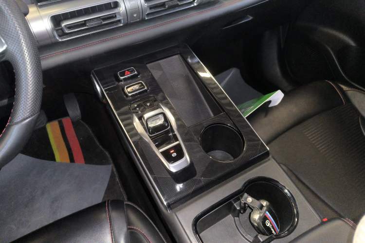 Used GAC Trumpchi EMKOO 2022 2.0 ATK Gemini Edition Gear Lever