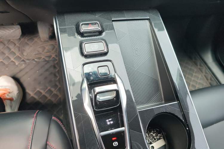 Used GAC Trumpchi EMKOO 2022 1.5T Supernova Pro Edition Gear Lever