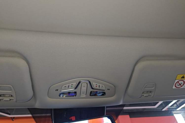 Used GAC Trumpchi EMKOO 2022 2.0 ATK TwinStar Pro Edition Headliner