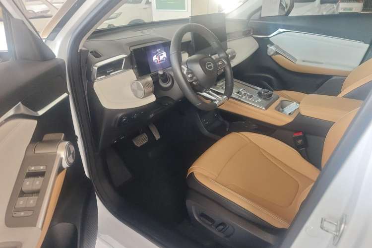 Used GAC Trumpchi EMKOO 2022 1.5T Supernova Pro Edition Interior 2