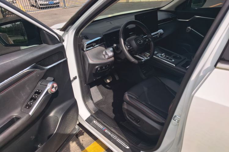 Used GAC Trumpchi EMKOO 2022 1.5T Supernova Pro Edition Interior 2