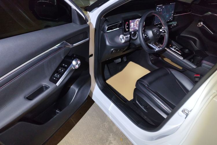 Used GAC Trumpchi EMKOO 2022 1.5T Supernova Pro Edition Interior 3