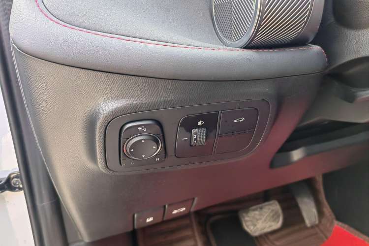 Used GAC Trumpchi EMKOO 2022 1.5T Supernova Pro Edition Interior 8