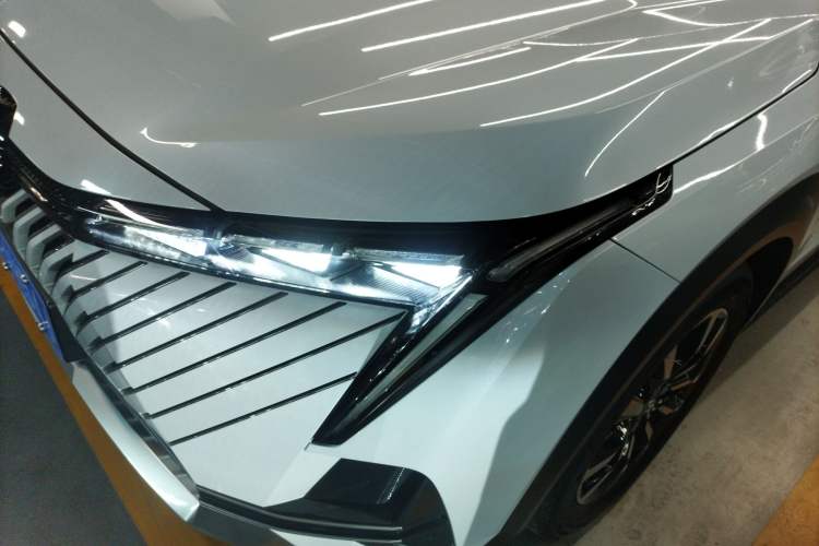 Used GAC Trumpchi EMKOO 2022 1.5T Supernova Pro Edition Left Front Headlight