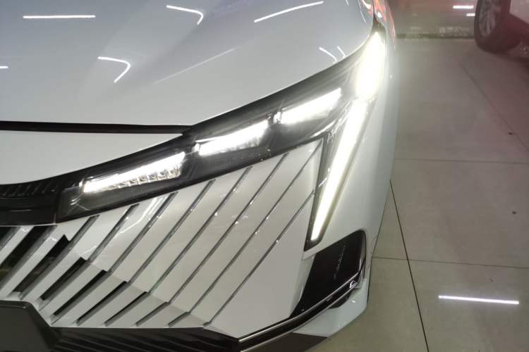 Used GAC Trumpchi EMKOO 2022 1.5T Supernova Pro Edition Left Front Headlight