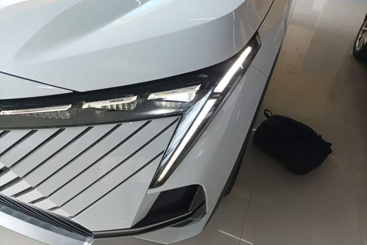 Used GAC Trumpchi EMKOO 2022 1.5T Supernova Pro Edition Left Front Headlight