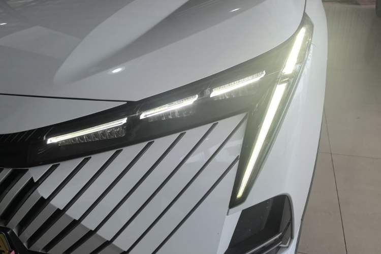 Used GAC Trumpchi EMKOO 2022 1.5T Supernova Pro Edition Left Front Headlight