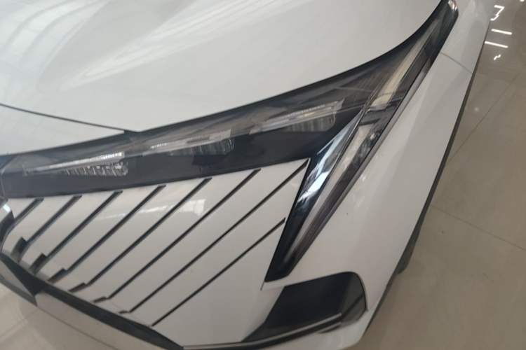 Used GAC Trumpchi EMKOO 2022 1.5T Supernova Pro Edition Left Front Headlight